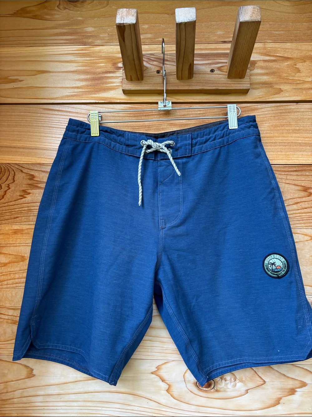 Vissla Solid Sets 18.5” Boardshorts Dark Denim Blue Coconut Stretch Size 30
